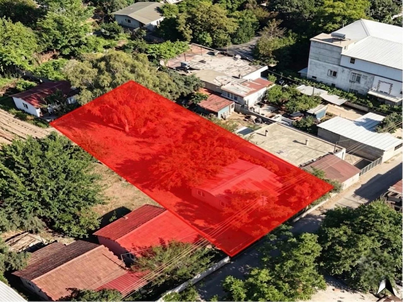 Güzeloba | Yapı Kayıtlı | 400 M² Arazi Ve Üzerindeki Yapı