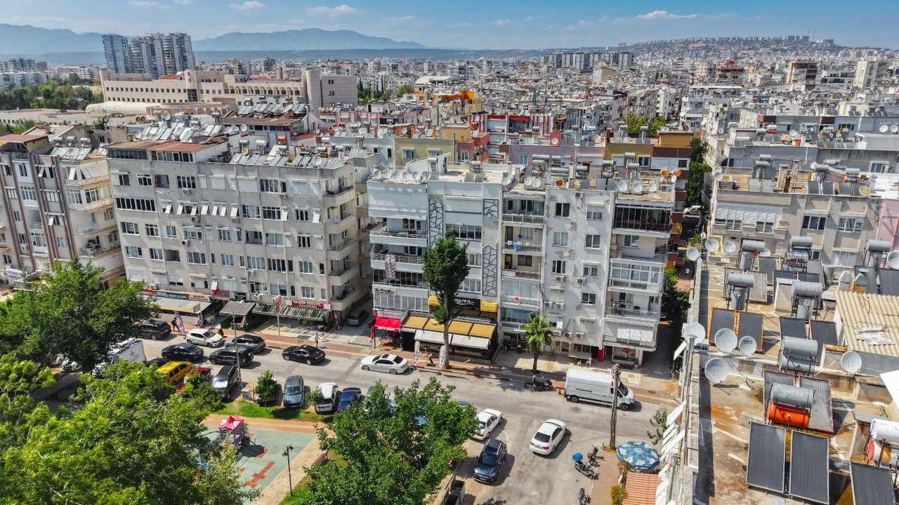 Antalya Eğitim Ve Araştırma Hastanesi Karşısı Satılık Dükkan