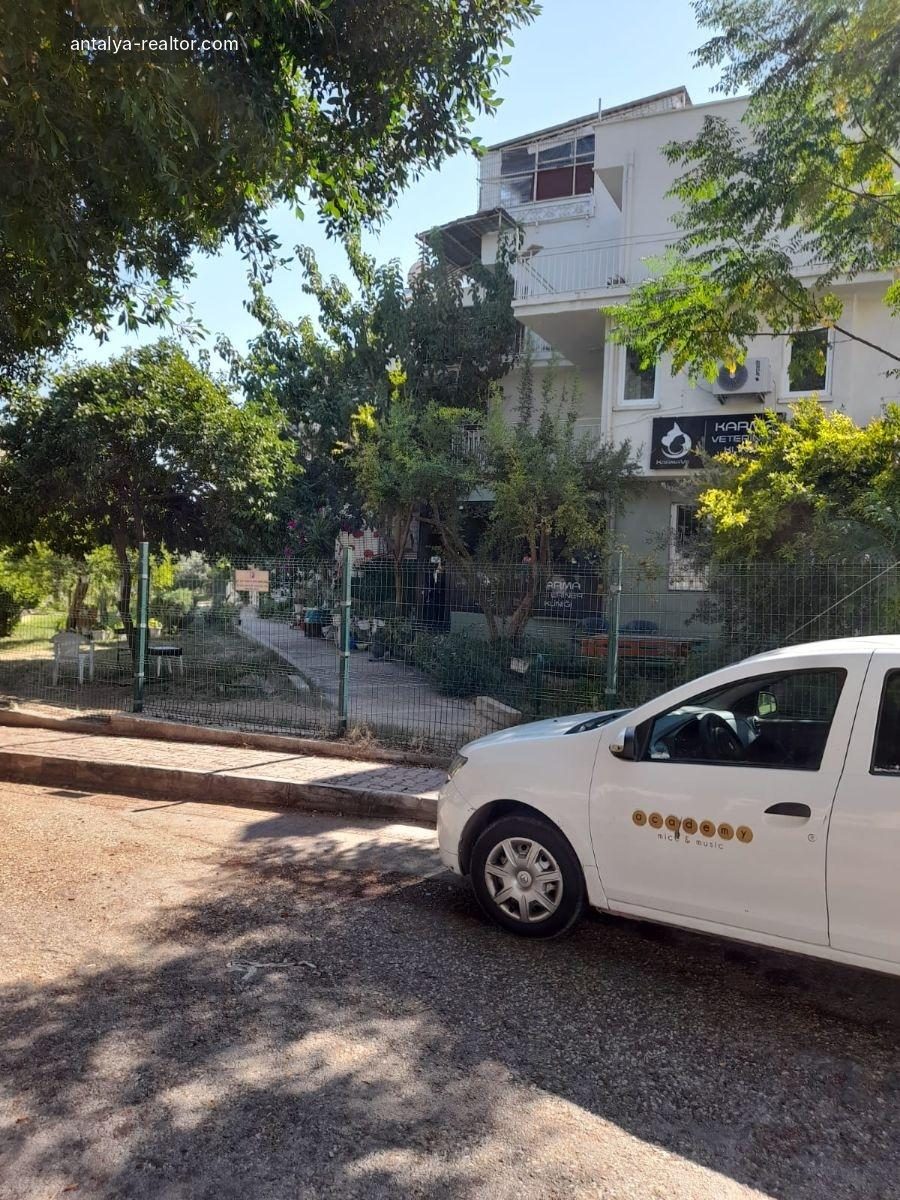 Lara Örnekköy'de Denize Yakın Özel Plajlı Kiralık 2+1 Dubleks