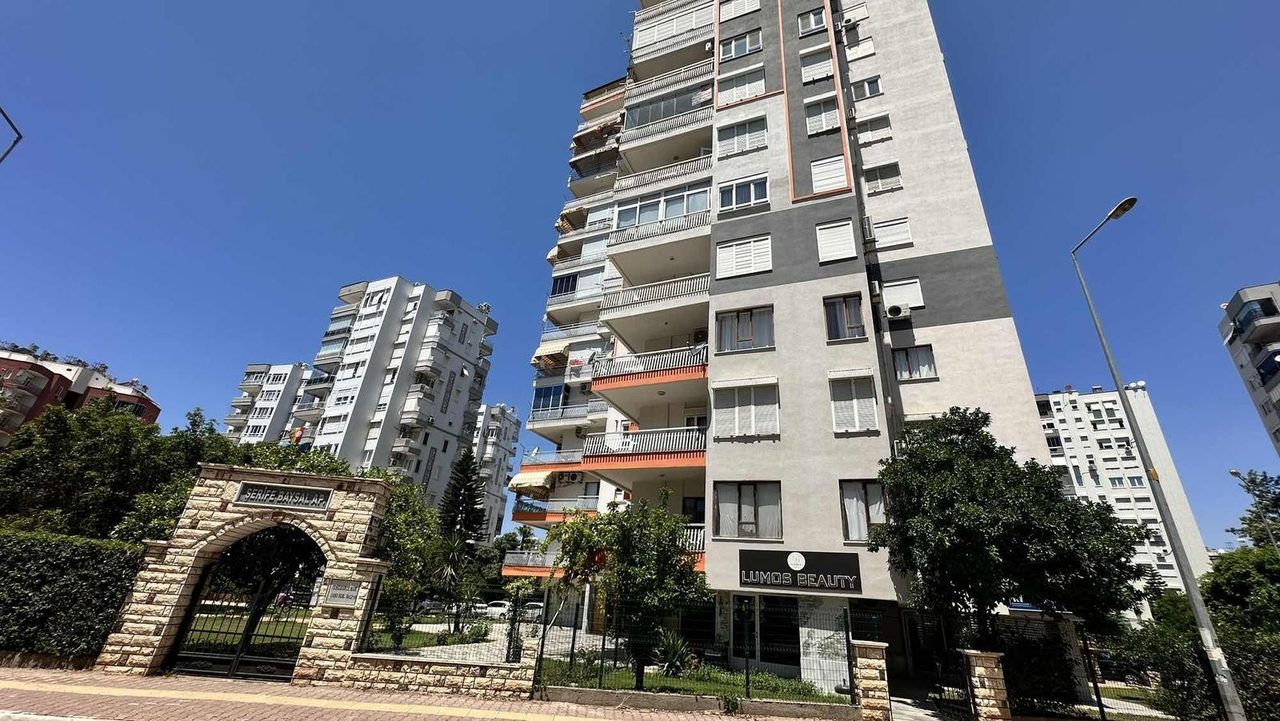Yeşilbahçede Emsalsiz Deniz & Dağ Manzaralı 5+2 Dubleks
