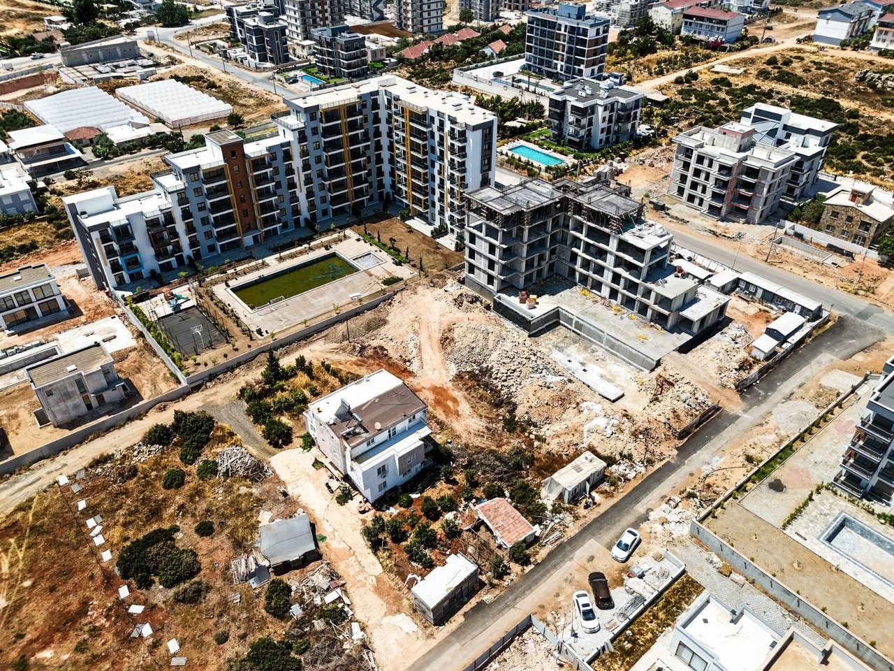Altıntaş'ta Yatırımlık Fırsat 1303 M² Arsa Harika Lokasyon