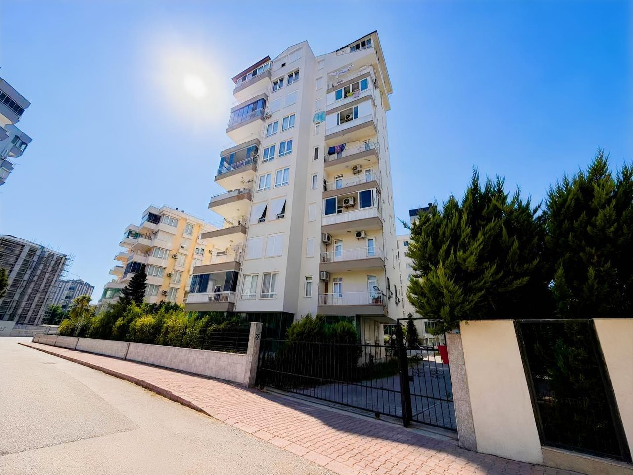Çağlayanda Merkezi Konumda Site İçi 3+1 Arakat Daire