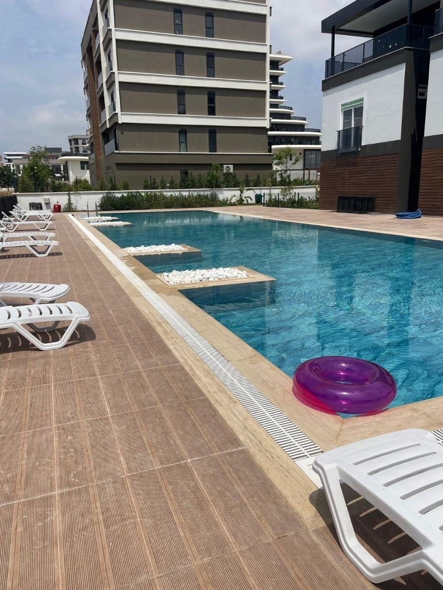 Altıntaş'da Satılık 2+1 Bahçekatı Loft Daire