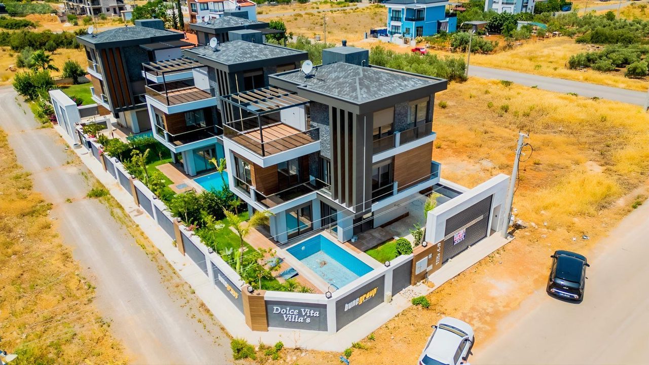 Döşemealtı Altınkale Sıfır Müstakil Havuzlu Kiralık 4+1 Villa