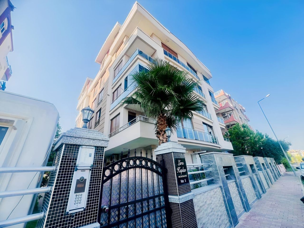 Çağlayan Da Havuzlu Site İçi Eşyalı 1+1 Kiralık Daire