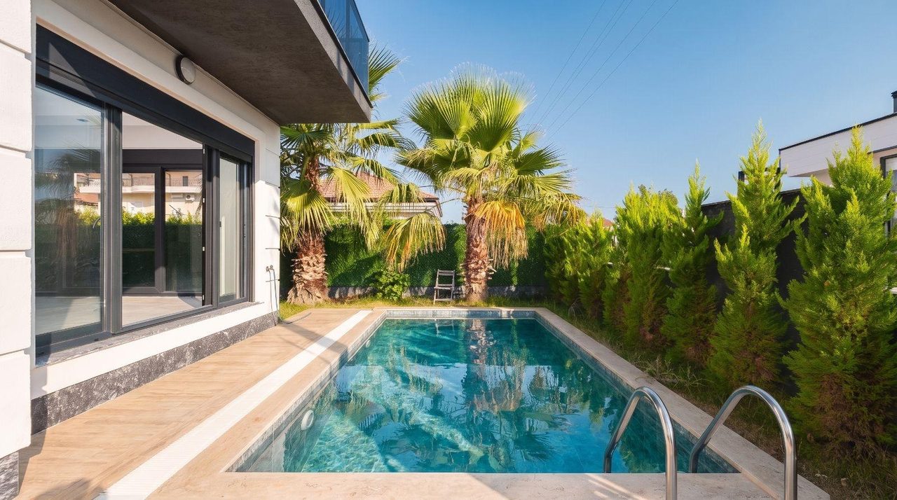 Antalya Döşemealtı Nebilerde Satılık 4+1 Müstakil Villa