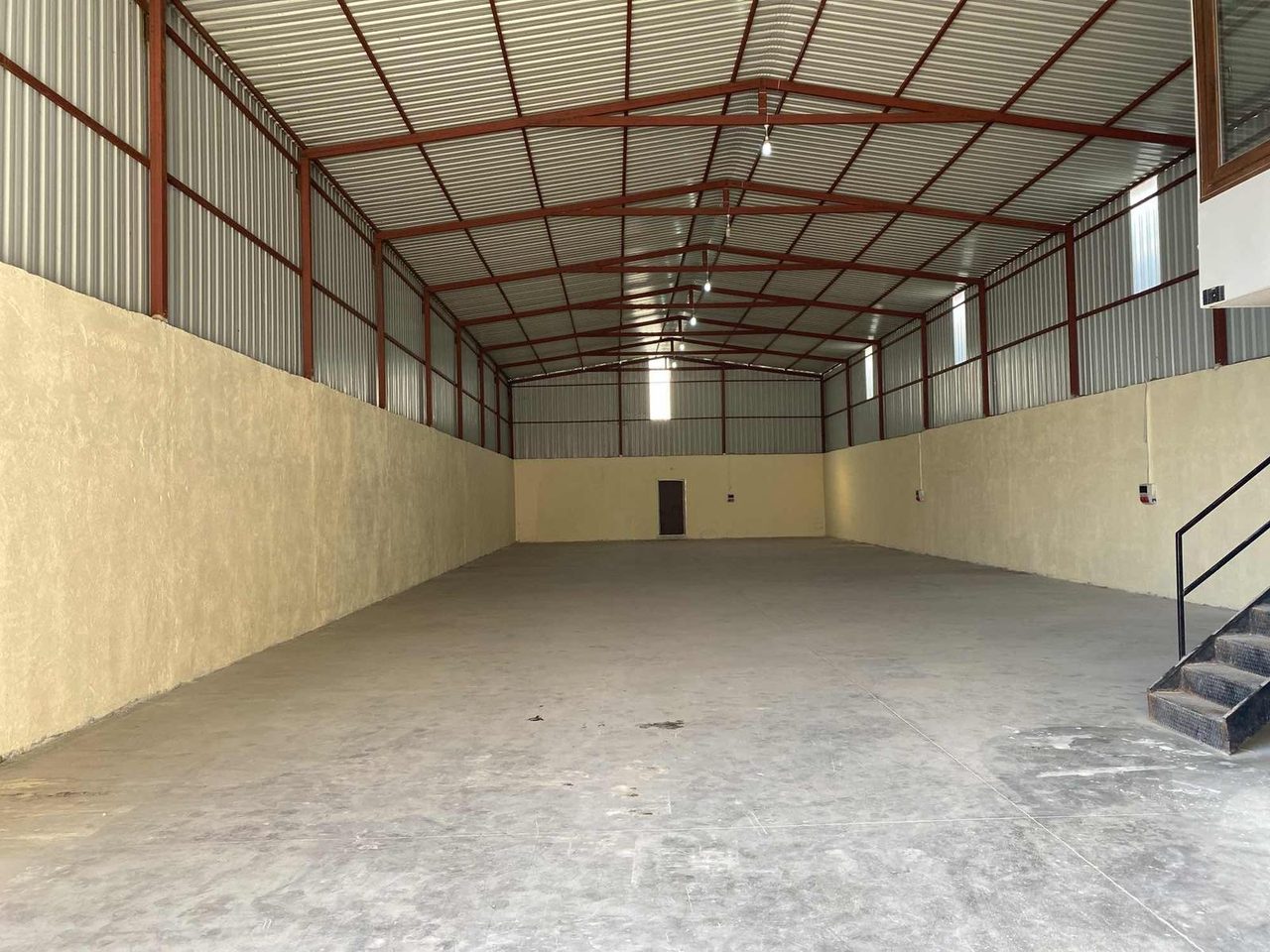 Yenigöl'de 600 M2 Kiralık Depo