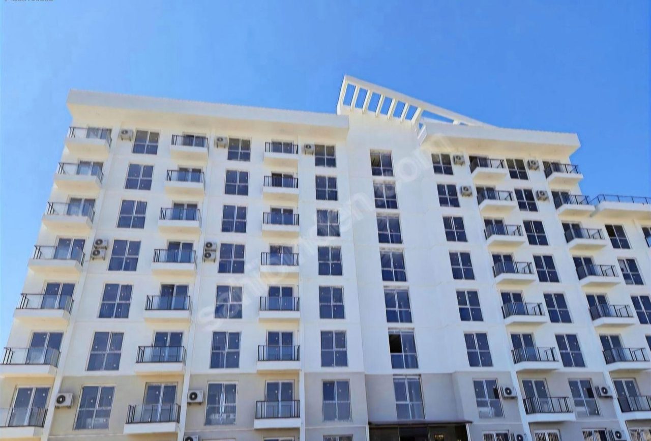 Havaalanı Karşısında Otel Konseptinde Katta Full Eşyalı.