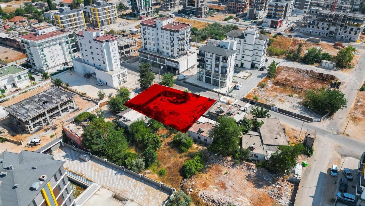 Угловой участок 663 м² в Алтынова, Дюденде | Коммерческое+жилое | Застройка 7 этажей