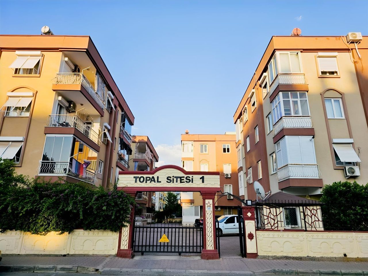 Dutlubahçe Mah.kiralık 3+1 Geniş Daire