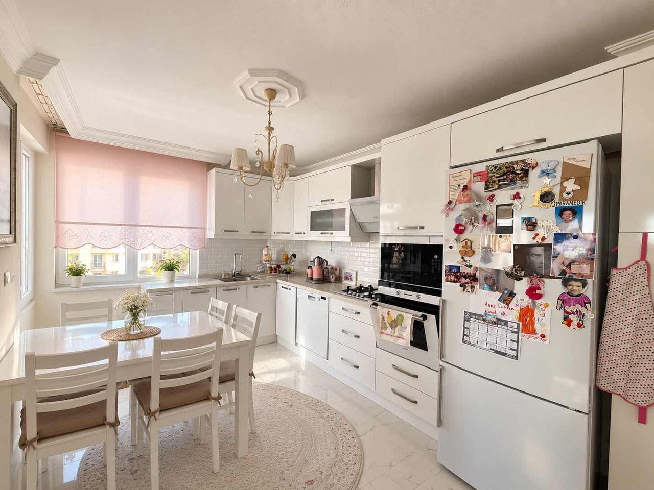 Perge Bulvarında Merkezi Konumda | 145 M² Masrafsız 3+1 Satılık