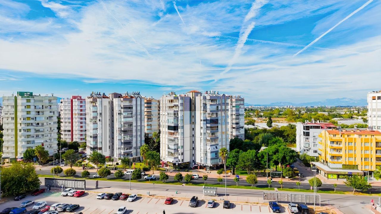 Cadde Üstü Bölgenin İyi Fiyatlı Dairesi