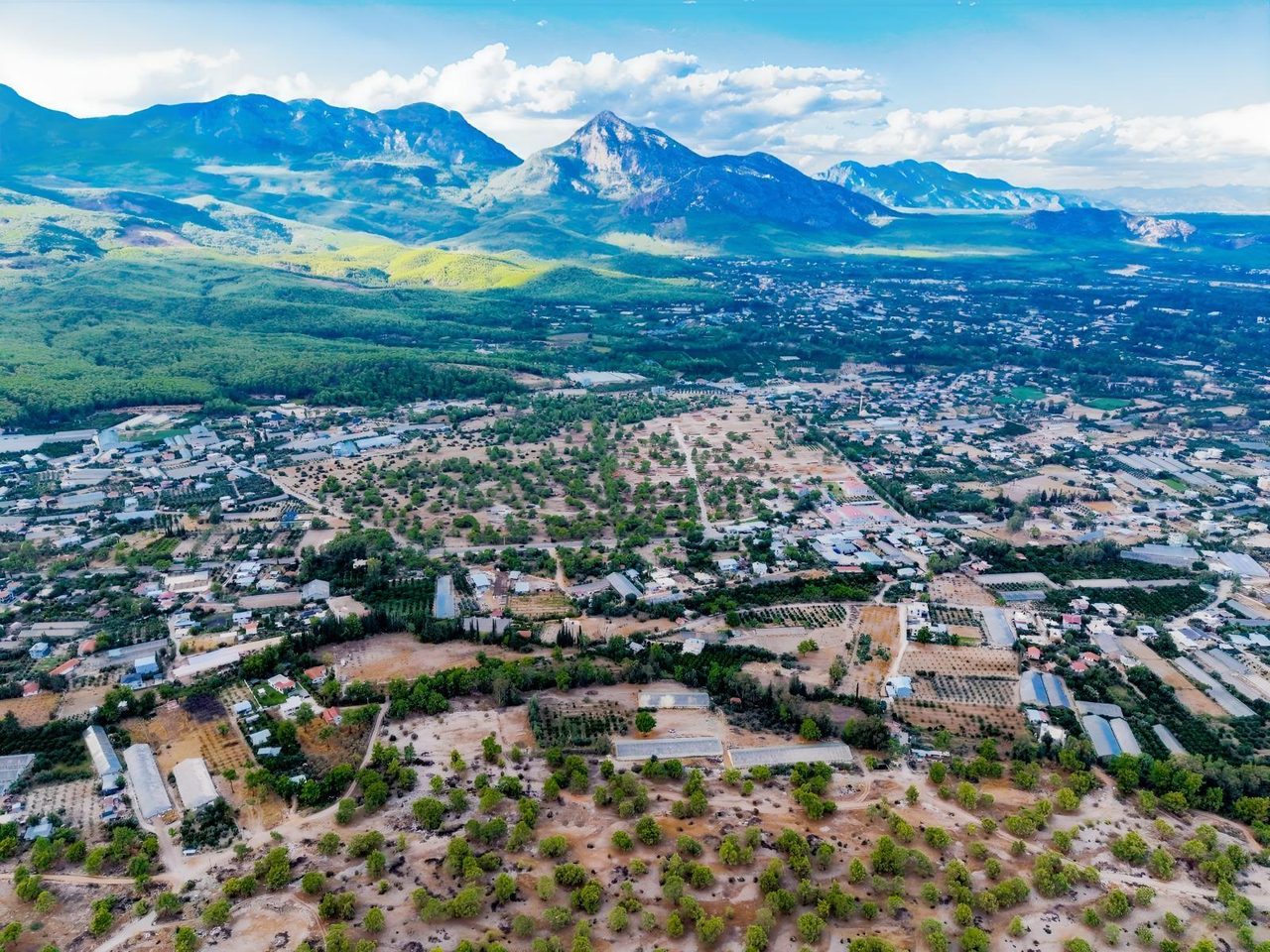 Konyaaltı Çakırlar'da 615 M2 Müstakil Parsel(detaylar Açıklamada