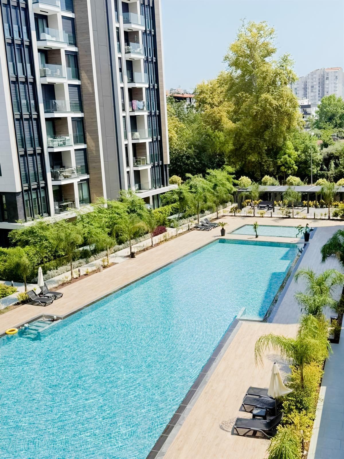 В комплексе Özgün Tur Re Life на продажу панорамный вид 2+1