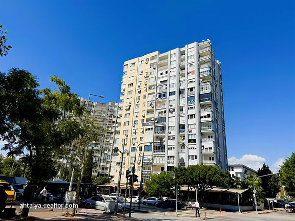 Продаётся квартира 2+1 в центральной части района Мельтем