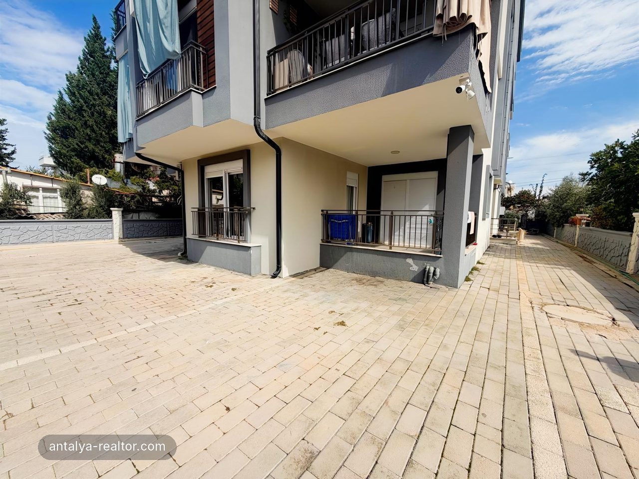 Döşemealtı Yeşilbayır'da Satılık 2+1 Daire