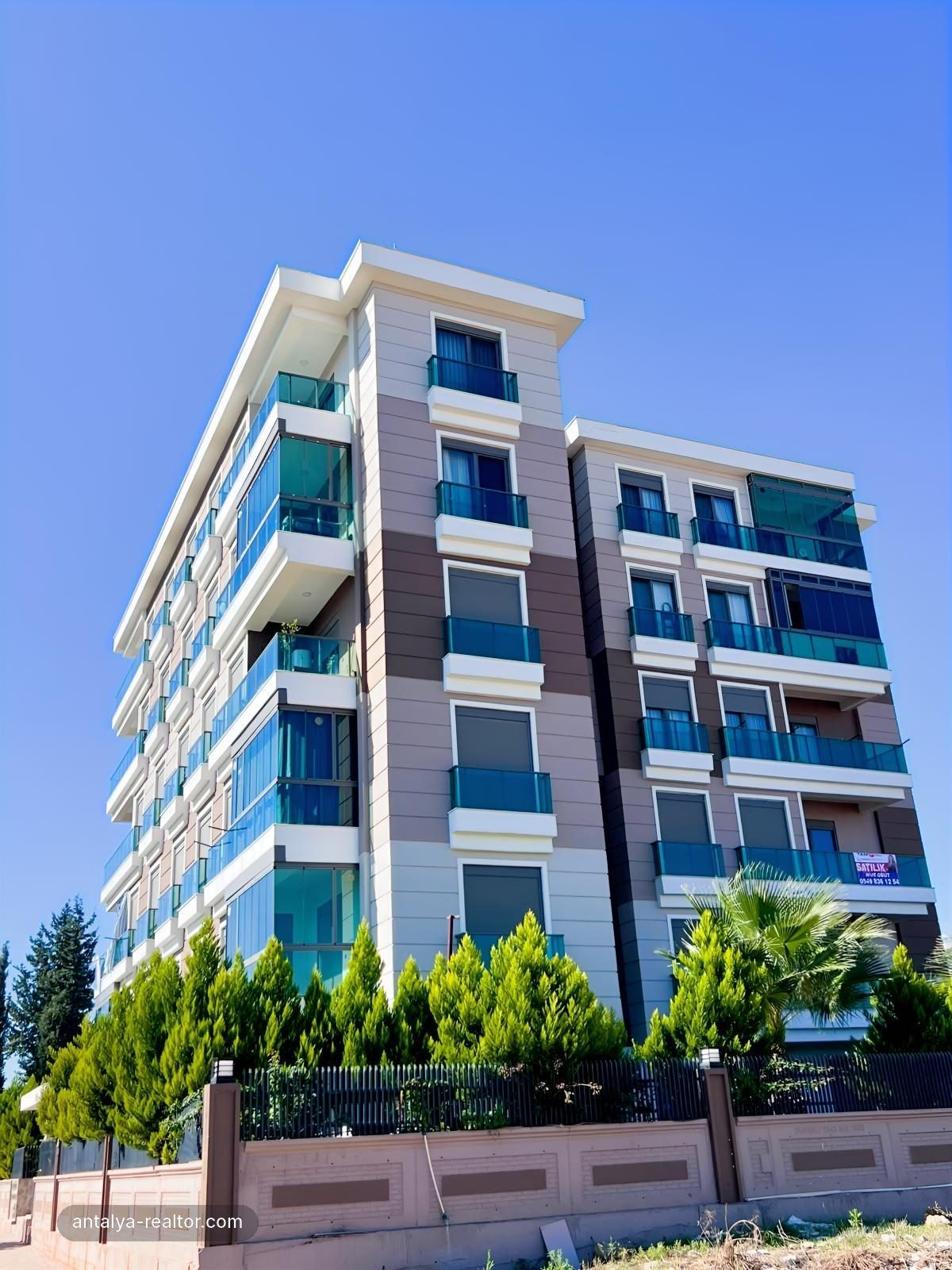 Lüks Yapım Arakat 2+1 Satılık Daire