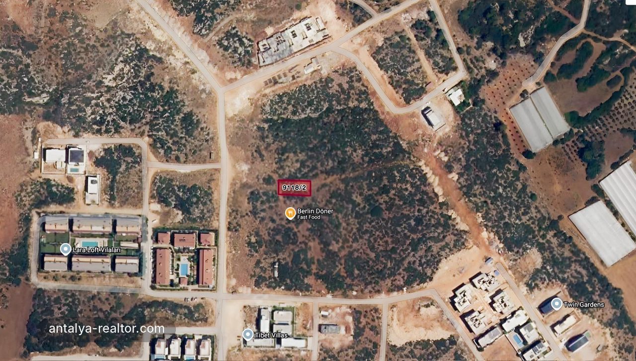 Kemerağzı'nda Köşe Parsel Villa Arsası