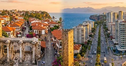 Район Муратпаша в Анталии: Калеичи, Лара и всё что нужно знать