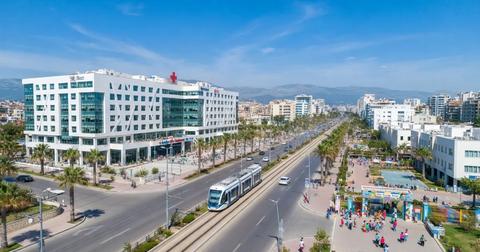 Инфраструктура Анталии — школы, клиники, транспорт, ТЦ