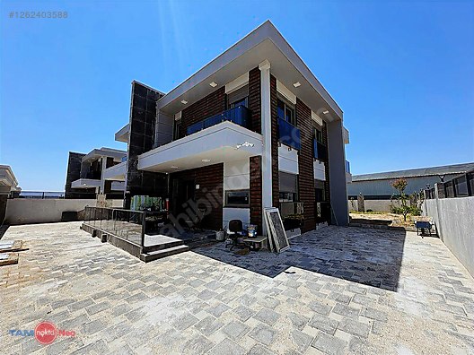 ПРОСТОРНЫЕ ВИЛЛЫ СПЕЦИАЛЬНОГО ДИЗАЙНА С БОЛЬШИМ САДОМ