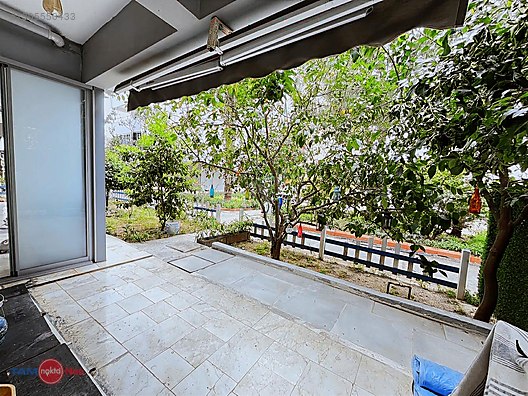 Сдается рабочее помещение на первом этаже с отдельным садом 1+0