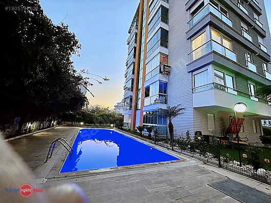 BERRIN KAVCAR'DAN SATILIK DOĞALGAZLI , HAVUZLU , ARAKAT DAİRE