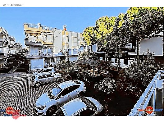 Güzeloba'da mükemmel lokasyonda, eşyalı kiralık daire.