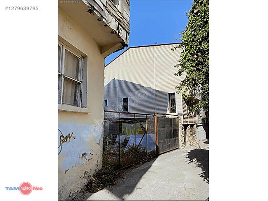 ЗЕМЕЛЬНЫЙ УЧАСТОК НА ПРОДАЖУ, ПОДХОДЯЩИЙ ДЛЯ КОММЕРЧЕСКОГО СТРОИТЕЛЬСТВА