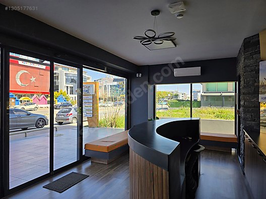 390 м2 Сдается в аренду плаза на улице Бюлента Джевита