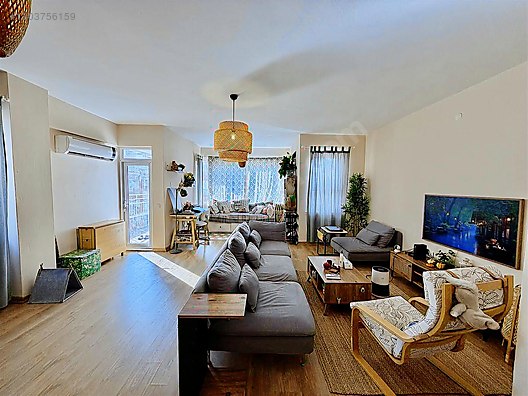 В Işыклара, на расстоянии ходьбы до моря и пляжей, продается отремонтированная 3+1