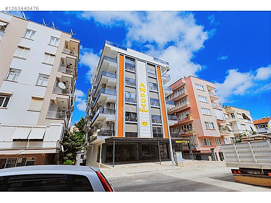 Трехкомнатная двухуровневая квартира на продажу в центре города, район Üçген