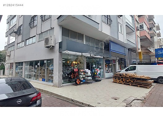 В районе Этилер, угловое помещение на улице, 240 м², 3-этажное коммерческое помещение на продажу