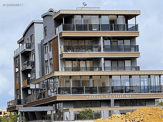 Antalya Altıntaşta Havuzlu Sitede Satılık 1+1 Daire