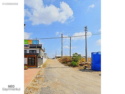 HAVAALANI NA YAKIN,ANAYOLA CEPHE TİCARİ ARSA