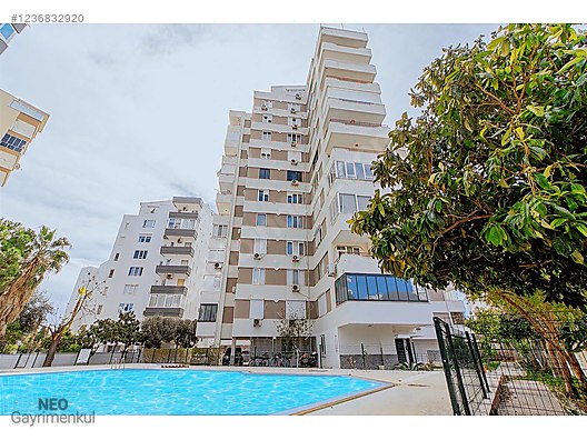 В ЙЕШИЛБАХЧЕ на расстоянии 5 минут ходьбы до моря, полностью отделанная квартира 3+1, 180 кв.м на продажу