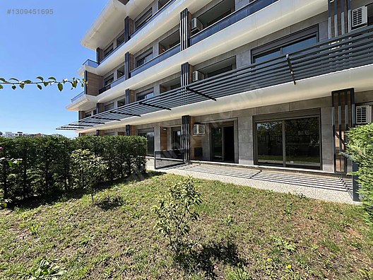 На границе Эрменека продается 1+1 квартира с использованием садового участка