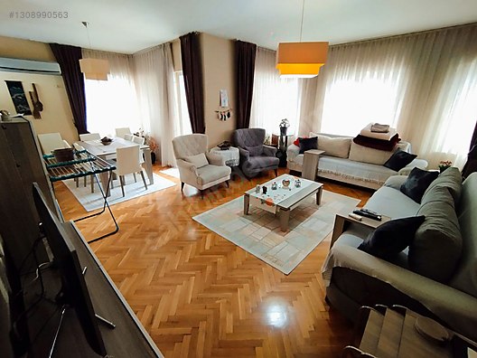 Antalya'nın Kalbinde Çok Geniş 3+1 Ayrı Mutfakli Katta Daire