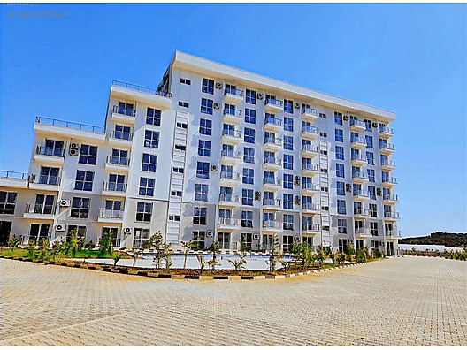 В ближайшем к аэропорту месторасположении меблированная квартира 1+1 с двумя бассейнами