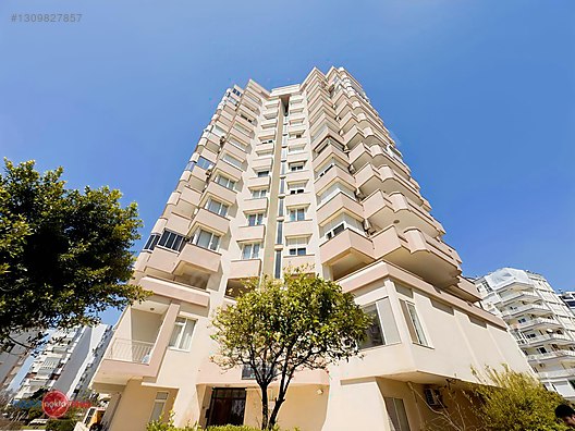 Квартира 3+1 с видом на море в Йешилбахче