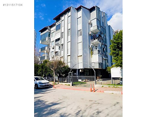 YEŞİLBAHÇE'DE DOĞAL GAZLI, İÇİ YENİLENMİŞ 3+1