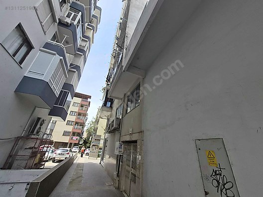 AYŞE YENİDOĞAN 'dan GÜLLÜK CADDESİ ÜZERİNDE FIRSAT 3+1