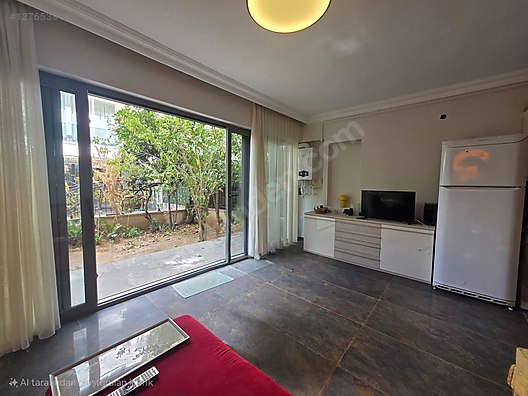 FENER'DE TADİLAT GÖRMÜŞ BAHÇE KULLANIMLI,YERDEN ISITMA ŞIK DAİRE