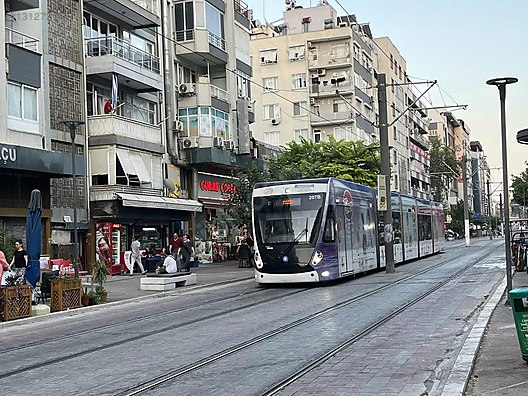 Şarampol Kapalı yol Tramvay hattı üzerinde SATILIK DÜKKAN