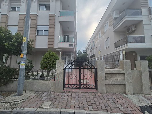 Güzeloba Merkezi Konumda /Açık Mutfaklı 2+1