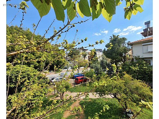 Lara Örnekköy'de özel plajı olan 2+1 kiralık