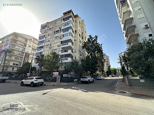 LARA MERKEZDE SİTE İÇİ MİMARİ TASARIM 3+1 ARA KAT SATILIK DAİRE
