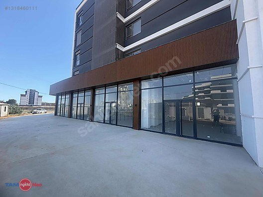 ALTINTAŞ'TA 40'LIK YOL ÜZERİ 120m2 KİRALIK DÜKKAN