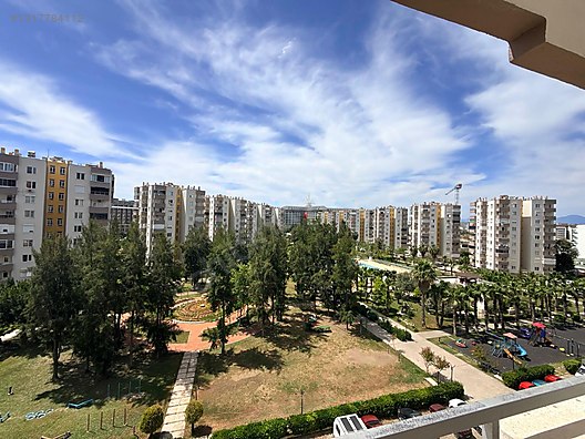 DONANIMLI SİTE İÇERİSİNDE, DOĞALGAZLI ve 3 CEPHELİ ARA KAT 3+1