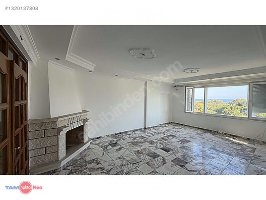Güzeloba'da deniz ve orman manzaralı kiralık 3 + 1 ferah daire